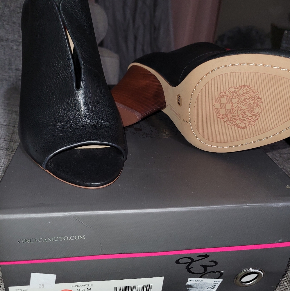 Vince Camuto Shoes